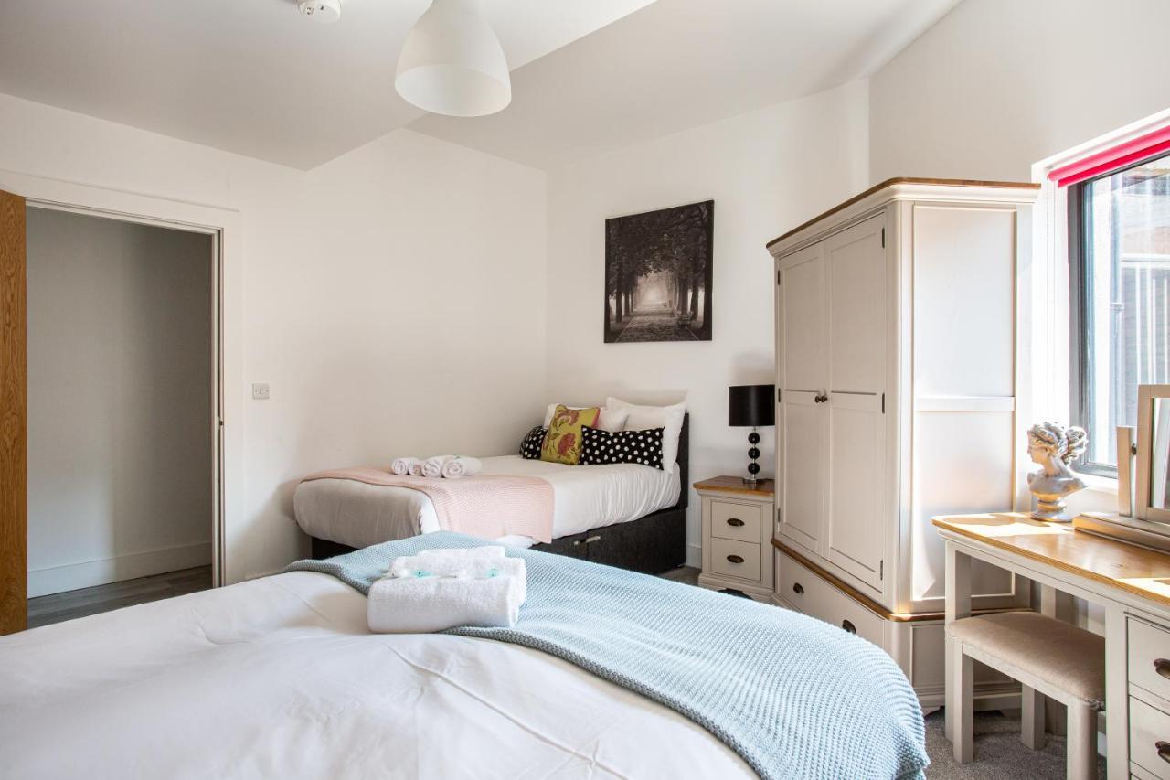 Modern Luxury Apartment, Sleeps 6, Best Location Belfast Exterior foto